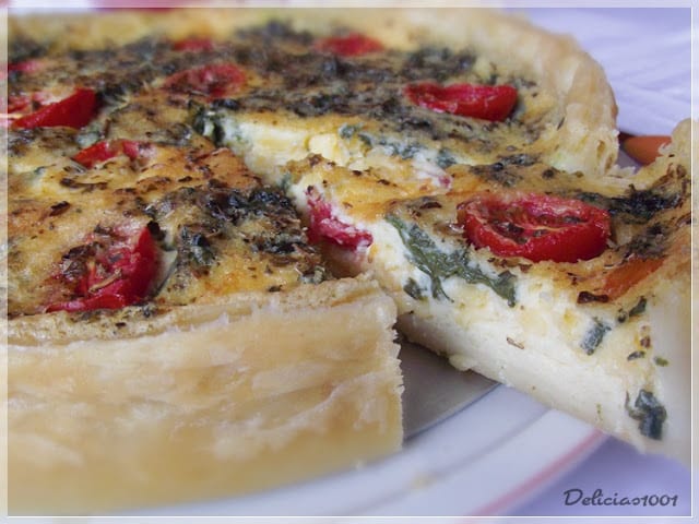 Quiche de queijos e espinafre